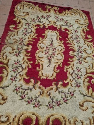 Alfombra antigua de lana