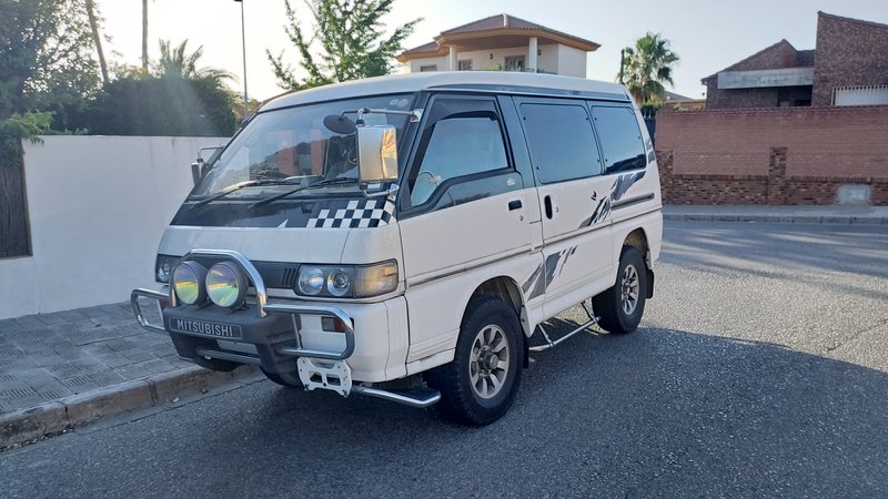 Mitsubishi L 300 1996 - foto 1