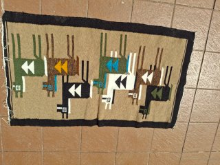 Alfombra de lana con diseño de animales