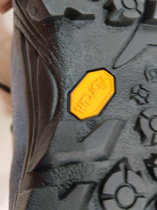 Botas infantiles. Tengo las tallas 30/31/32.