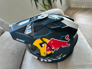 Casco Enduro Kini Red Bull