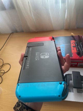Nintendo Switch Azul y Rojo