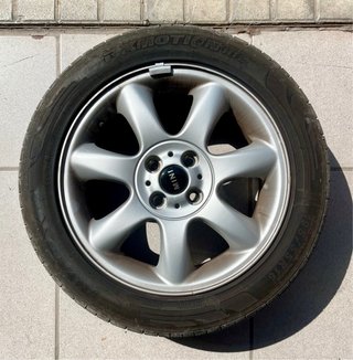 Llantas Mini R50 con neumáticos 195/55 R16 al 60%