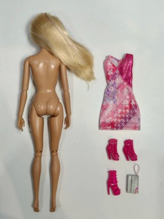 Barbie Fashionistas Rainbow Wave (2013)