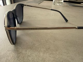 Gafas de sol Hawkers negras y azules