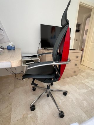 Silla de Ferrari Pirinfarina en color rojo