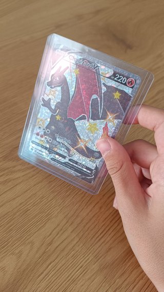 Carta Pokémon Charizard V 079/073