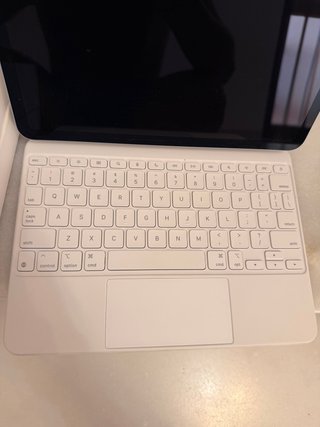 iPad Air 11 M3 256GB + Magic Keyboard