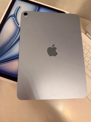 iPad Air 11 M3 256GB + Magic Keyboard