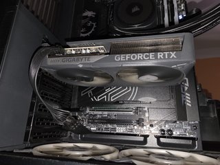 Gigabyte GeForce RTX 5060 Ti 8GB - Come Nuova