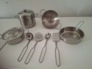 Juego de ollitas de juguete