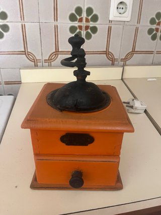 Molinillo de café antiguo madera y metal