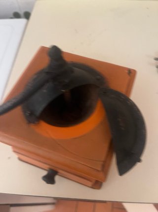 Molinillo de café antiguo madera y metal