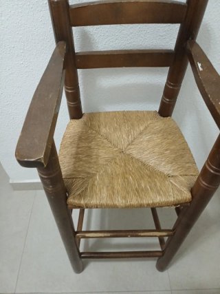 Silla de madera,trona,niños pequeños