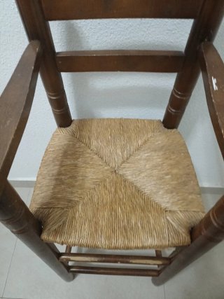 Silla de madera,trona,niños pequeños