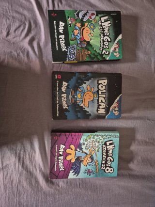 3 libros de polican 2 en catalan y uno en español