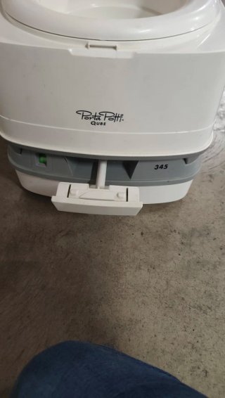 WC portátil Porta Potti QUBE