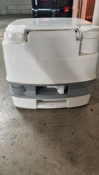 WC portátil Porta Potti QUBE