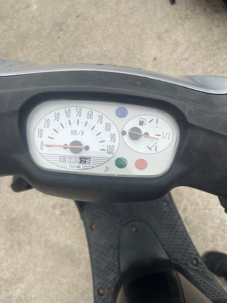 Yamaha Neos 49cc Scooter