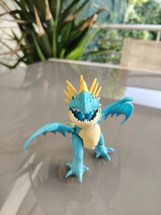 Dragón azul de juguete