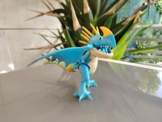Dragón azul de juguete