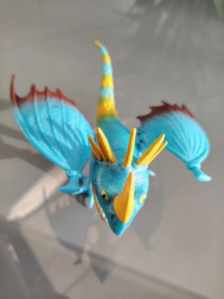 Dragón azul de juguete