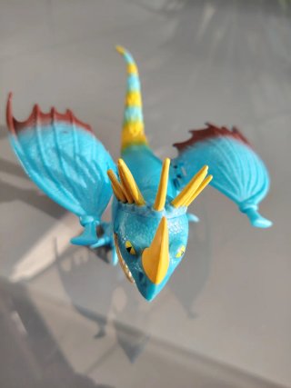 Dragón azul de juguete