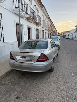 Mercedes-Benz Clase C 2003