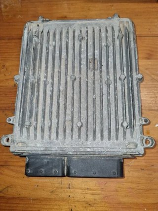 Centralita Motor Mercedes A6421509777