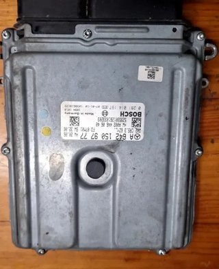 Centralita Motor Mercedes A6421509777