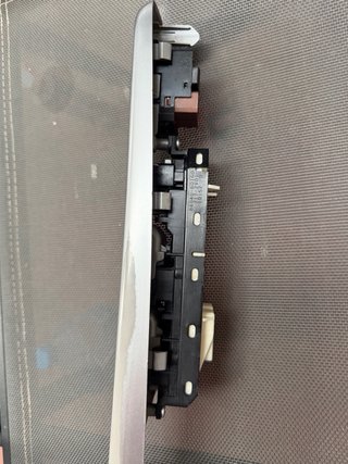 Botonera Toyota Prius Plus Lado Conductor