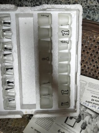 Juego de ajedrez de cristal
