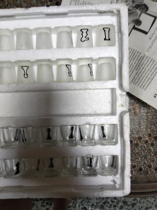 Juego de ajedrez de cristal