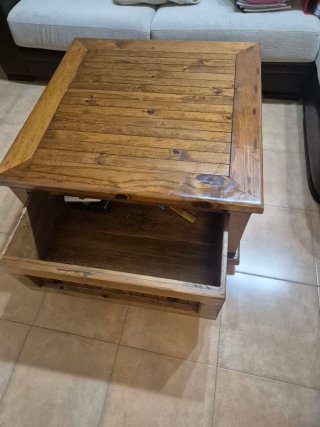 Mesa de centro de madera maciza
