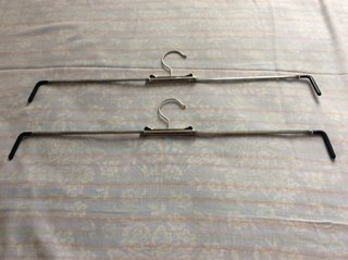 Percha extensible metal y goma. 4,66€ unidad