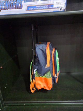 Mochila infantil con ruedas y dibujo