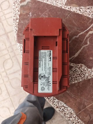 Taladro Hilti UH 240-A con cargador y batería