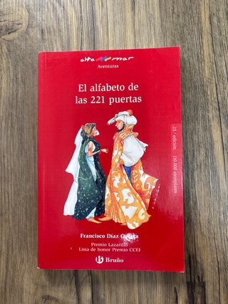 El alfabeto de las 221 puertas