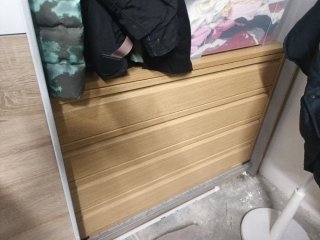 Armario puertas correderas madera y blanco