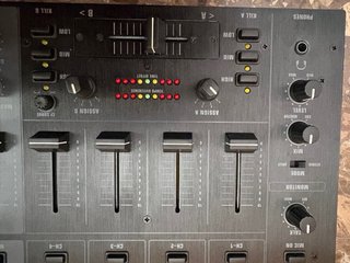 Mezclador DJ Behringer DJX750 USB