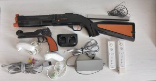 Accesorios Wii: Pistolas y Mandos