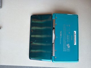 Nintendo 3DS con juegos y accesorios