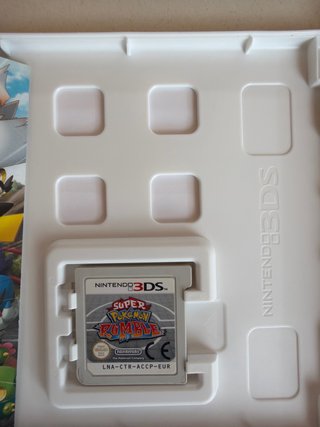 Nintendo 3DS con juegos y accesorios