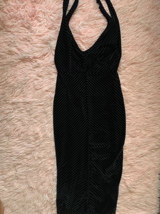 Vestido negro de terciopelo