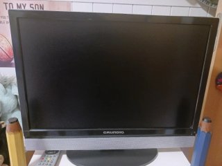 TV Grundig con DVD