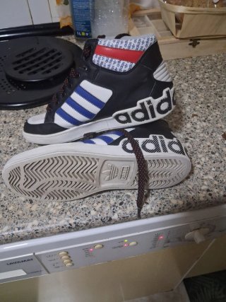 Zapatillas Adidas Negras y Azules Talla 39.5