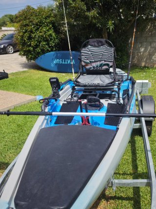 Kayak pro de pesca con carro para transportar