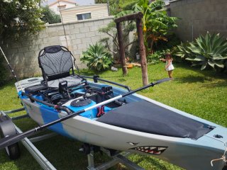 Kayak pro de pesca con carro para transportar