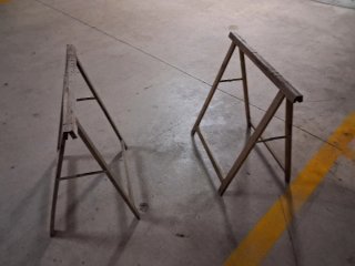 Caballetes de madera para trabajos