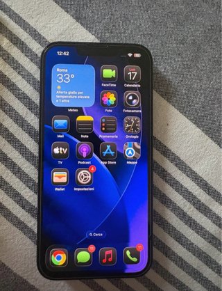 iPhone 13